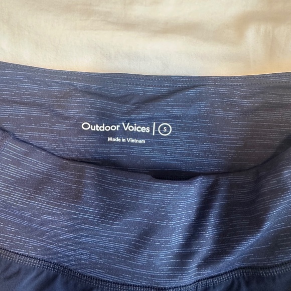 Outdoor Voices Navy Blue Hudson Short 2.5" - Picture 4 of 4